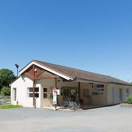 Camping Du Port De Plaisance Péronne Exterior photo